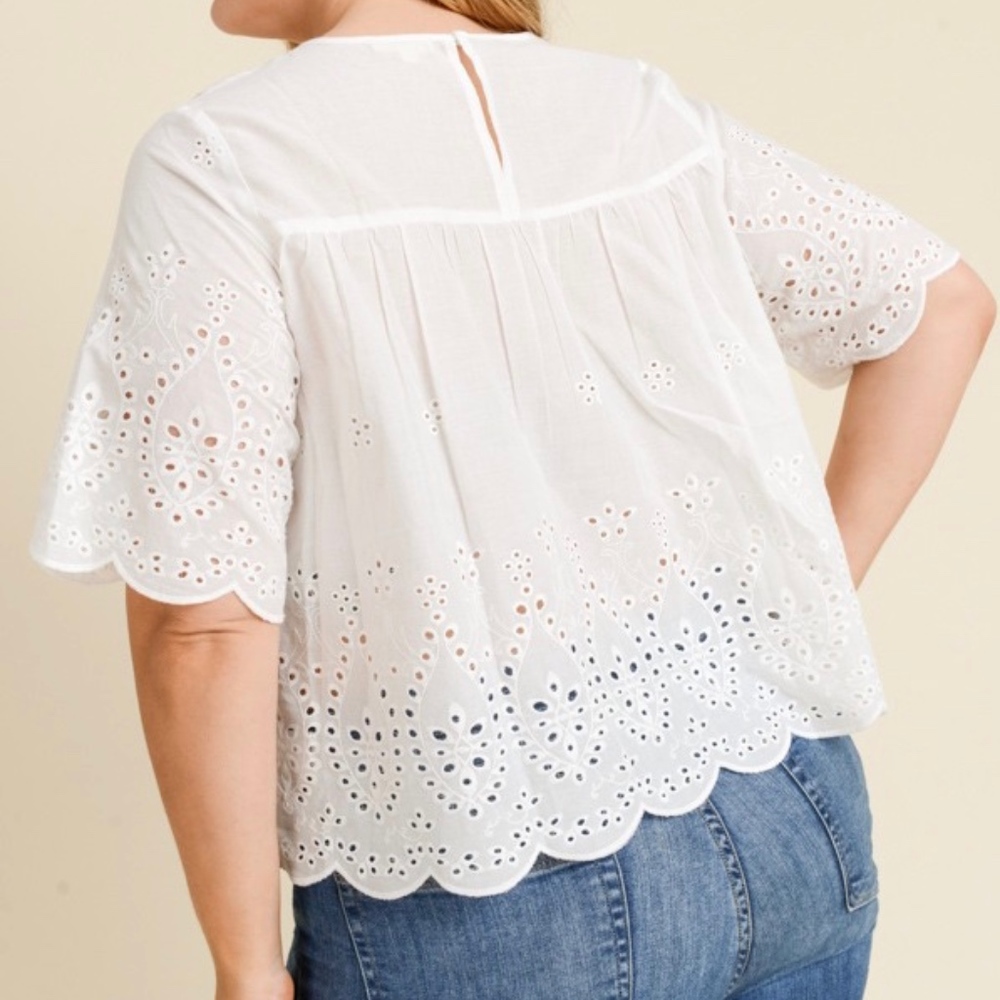 Plus Size Gilli White Embroidered Eyelet 3/4 Sleeve Blouse Top - Picture 3 of 5